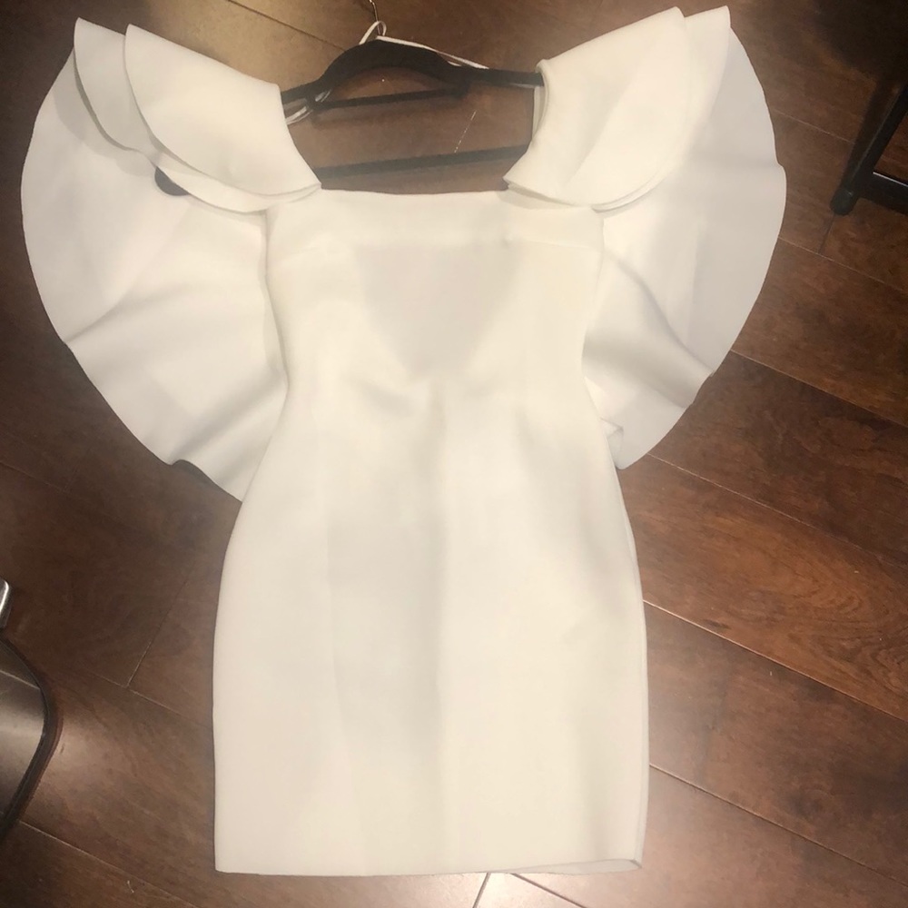 NWT🤍ASOS Petite Ruffle shoulder drop back dress🤍